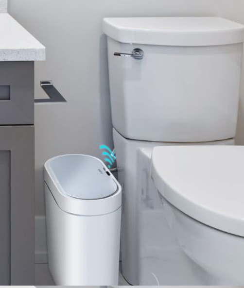 Motion sensor trash kan